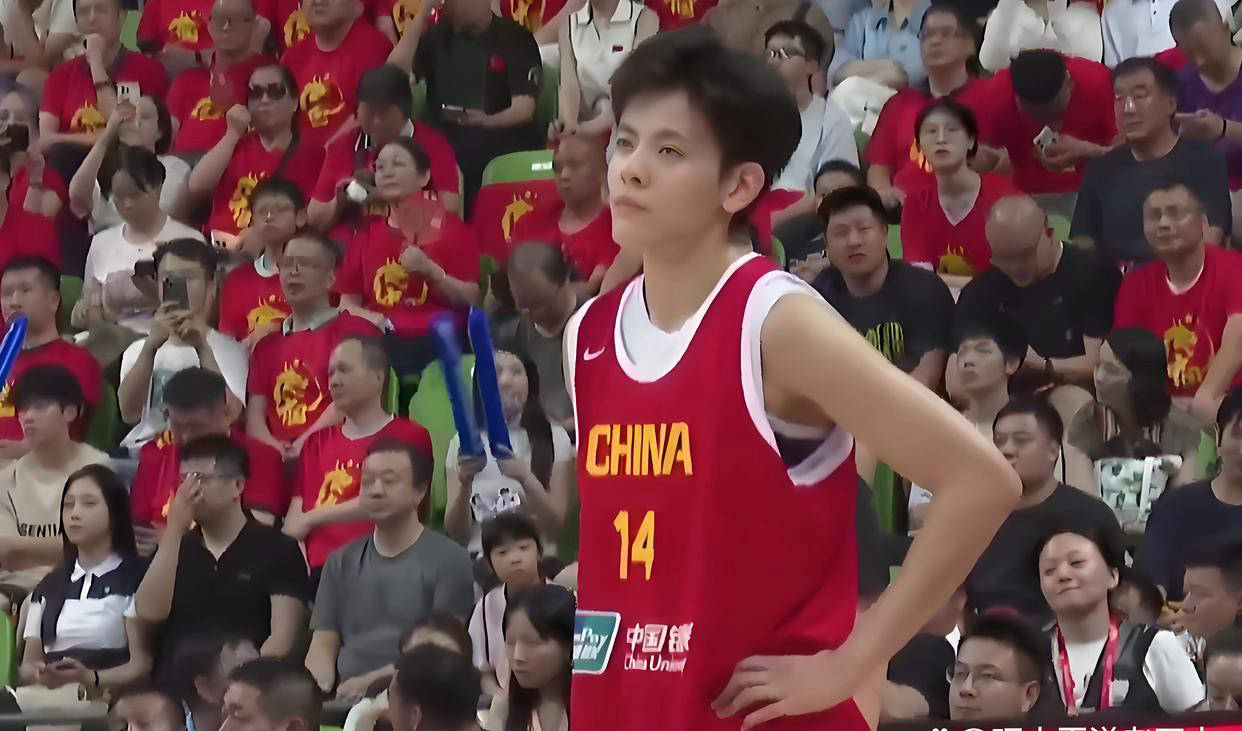 包含杨舒予15分杨力维关键2罚中国女篮复仇澳洲的词条